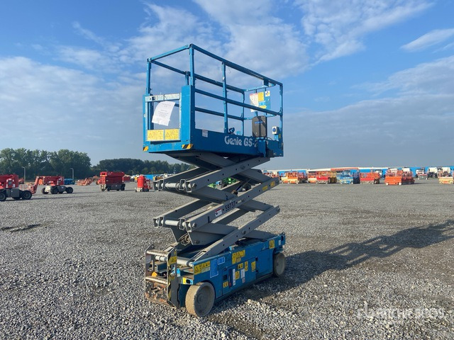 2008 Genie GS-2032 Electric Scissor Lift - رافعات مقصية: صور 1 2008 Genie GS-2032 Electric Scissor Lift - رافعات مقصية: صور 1