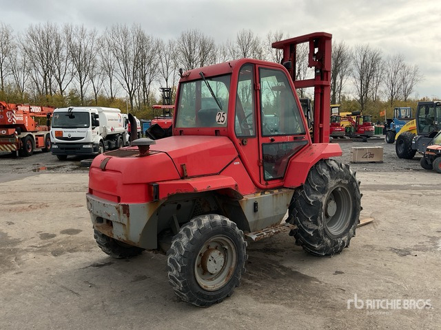 2011 Manitou M26-4T 2600 kg 4x4 Rough Terrain Forklift - شاحنات الطرق الوعرة: صور 4 2011 Manitou M26-4T 2600 kg 4x4 Rough Terrain Forklift - شاحنات الطرق الوعرة: صور 4