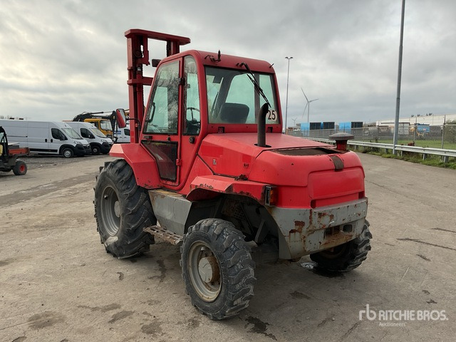 2011 Manitou M26-4T 2600 kg 4x4 Rough Terrain Forklift - شاحنات الطرق الوعرة: صور 3 2011 Manitou M26-4T 2600 kg 4x4 Rough Terrain Forklift - شاحنات الطرق الوعرة: صور 3
