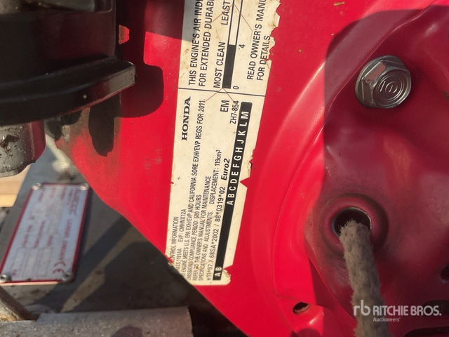 2011 Swepac F75 Vibratory Plate Compactor - صفائح اهتزازية: صور 5 2011 Swepac F75 Vibratory Plate Compactor - صفائح اهتزازية: صور 5