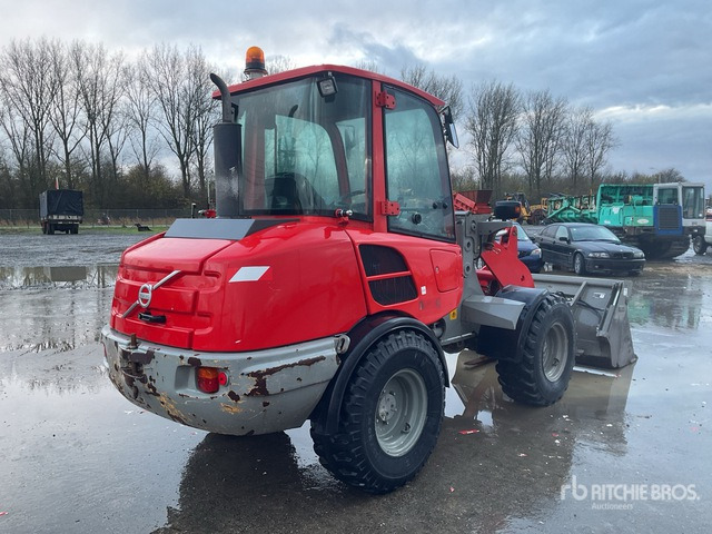 2013 Volvo L25F Compact Track Loader - اللودر بعجل: صور 4 2013 Volvo L25F Compact Track Loader - اللودر بعجل: صور 4
