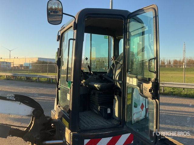 2014 Bobcat E35 (Inoperable) Mini Excavator: <6.6t - حفارة مصغرة: صور 5 2014 Bobcat E35 (Inoperable) Mini Excavator: <6.6t - حفارة مصغرة: صور 5