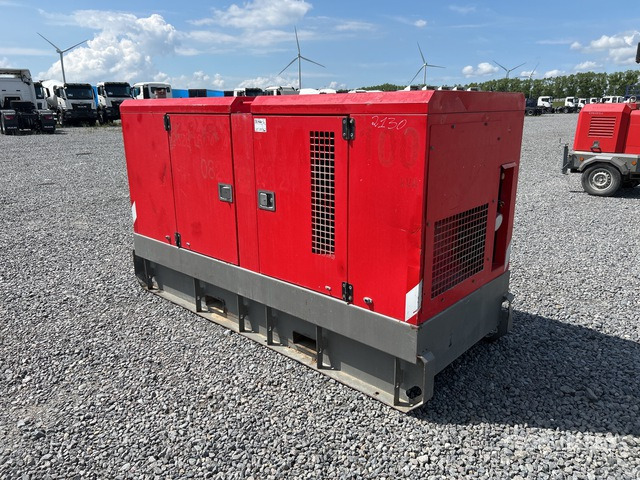 2015 Atlas Copco QAS100 100 KvA Generator Set - مجموعة المولدات: صور 2 2015 Atlas Copco QAS100 100 KvA Generator Set - مجموعة المولدات: صور 2