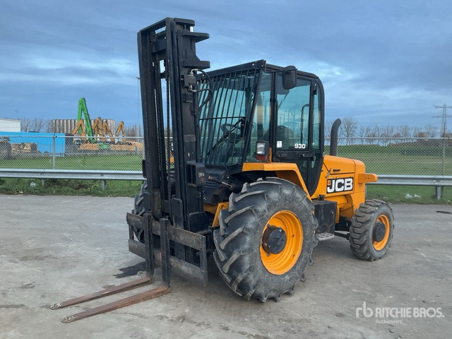 2015 JCB 930 3000 kg 4x4 Rough Terrain Forklift - شاحنات الطرق الوعرة: صور 2 2015 JCB 930 3000 kg 4x4 Rough Terrain Forklift - شاحنات الطرق الوعرة: صور 2
