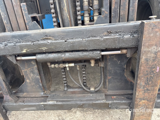 2015 Manitou M30-4 4x4 Rough Terrain Forklift - شاحنات الطرق الوعرة: صور 5 2015 Manitou M30-4 4x4 Rough Terrain Forklift - شاحنات الطرق الوعرة: صور 5