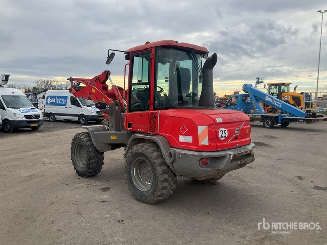 2015 Volvo L30G Wheel Loader - اللودر بعجل: صور 5 2015 Volvo L30G Wheel Loader - اللودر بعجل: صور 5