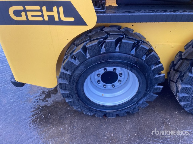 2020 Gehl R165 Two-Speed High Flow Skid Steer Loader - شيول صغير: صور 5 2020 Gehl R165 Two-Speed High Flow Skid Steer Loader - شيول صغير: صور 5
