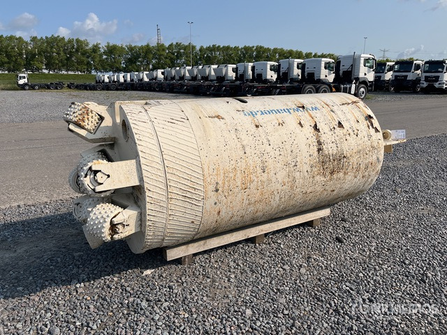 Bauer 1350/200-L :Misc. Drilling Components - التقطيع جزازة/ ماكينات قطع الحشائش: صور 1 Bauer 1350/200-L :Misc. Drilling Components - التقطيع جزازة/ ماكينات قطع الحشائش: صور 1
