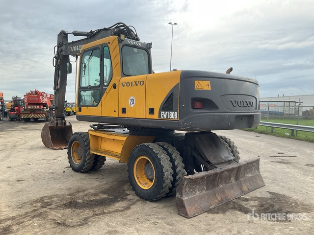 Volvo EW180B Wheel Excavator - حفارة على عجلات: صور 3 Volvo EW180B Wheel Excavator - حفارة على عجلات: صور 3