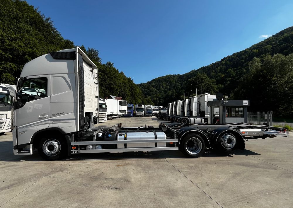 Volvo FH500 BDF 6x2 // Dolny zaczep // Euro 6 motor ! // New Face // XXL Cab // - الشاسيه شاحنة: صور 3 Volvo FH500 BDF 6x2 // Dolny zaczep // Euro 6 motor ! // New Face // XXL Cab // - الشاسيه شاحنة: صور 3