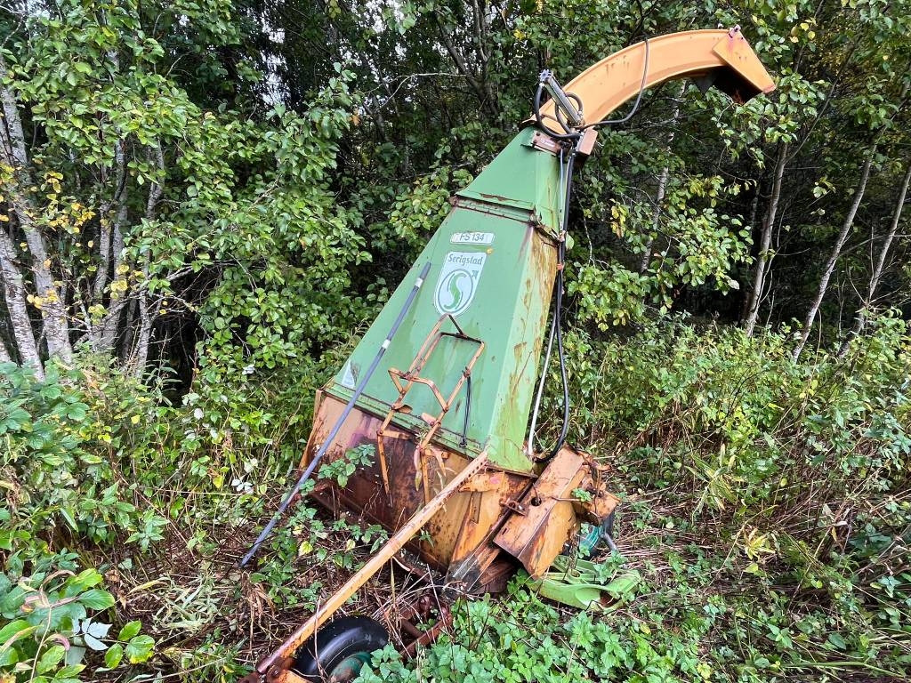 Annet Serigstad FS134 forage harvester - شنت جرار حصادة الأعلاف: صور 1 Annet Serigstad FS134 forage harvester - شنت جرار حصادة الأعلاف: صور 1