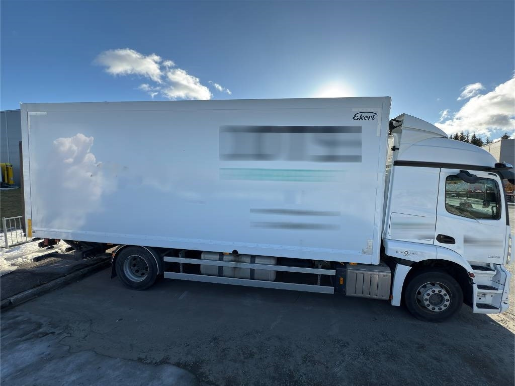 Mercedes-Benz Actros 1833 - بصندوق مغلق شاحنة: صور 4 Mercedes-Benz Actros 1833 - بصندوق مغلق شاحنة: صور 4