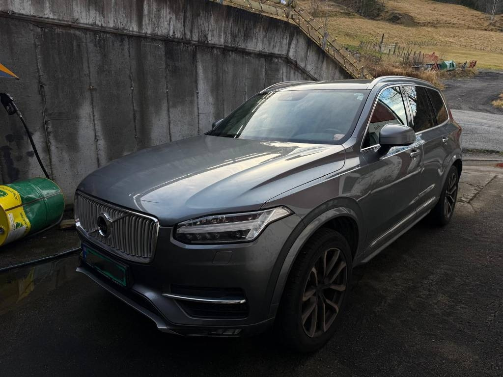 Volvo XC 90 4x4 rep. Objekt - سيارة: صور 1 Volvo XC 90 4x4 rep. Objekt - سيارة: صور 1