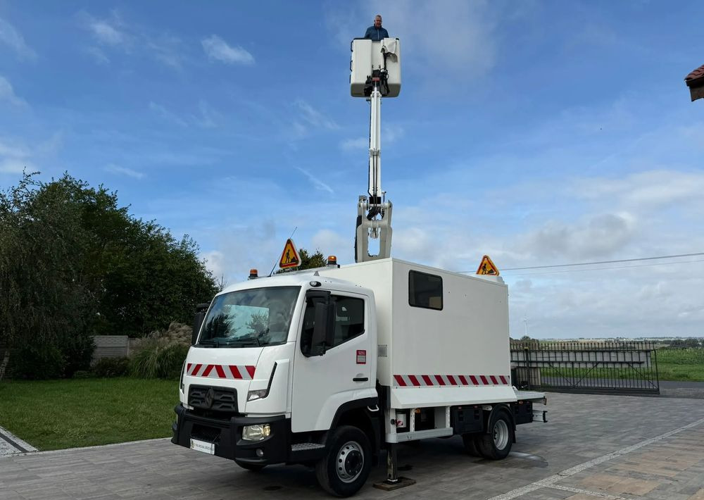 Renault D - مصاعد الازدهار محمولة على شاحنة: صور 3 Renault D - مصاعد الازدهار محمولة على شاحنة: صور 3