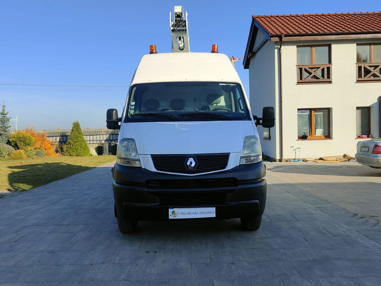 Renault Mascott 3.0 - مصاعد الازدهار محمولة على شاحنة: صور 2 Renault Mascott 3.0 - مصاعد الازدهار محمولة على شاحنة: صور 2