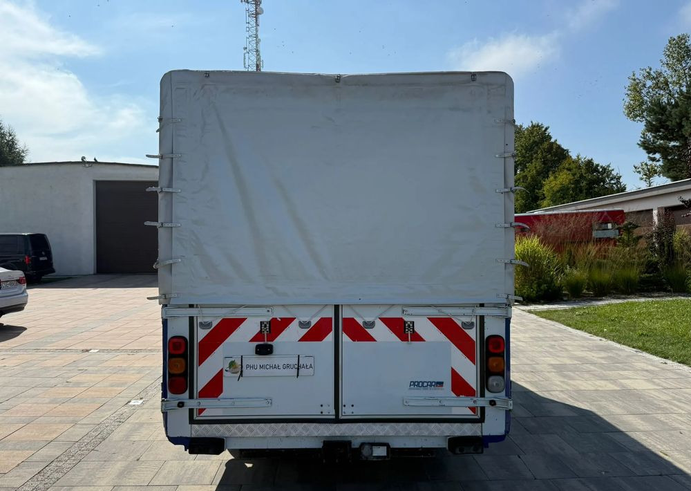 Renault Master - الشاحنات الصغيرة كابينة مزدوجة: صور 5 Renault Master - الشاحنات الصغيرة كابينة مزدوجة: صور 5