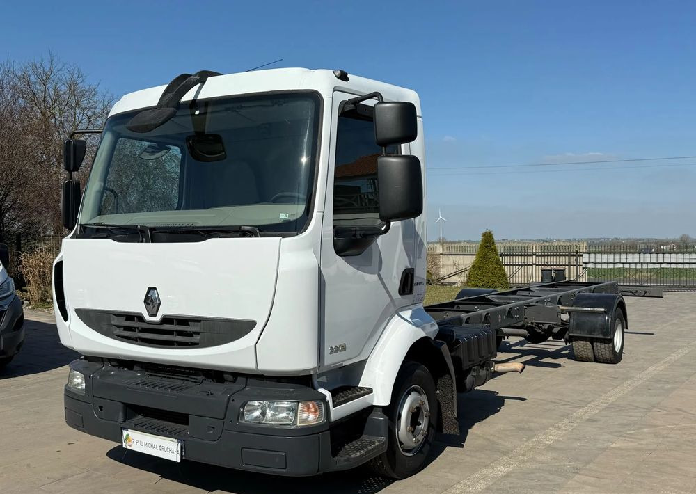 Renault Midlum 220 DXI - الشاسيه شاحنة: صور 3 Renault Midlum 220 DXI - الشاسيه شاحنة: صور 3