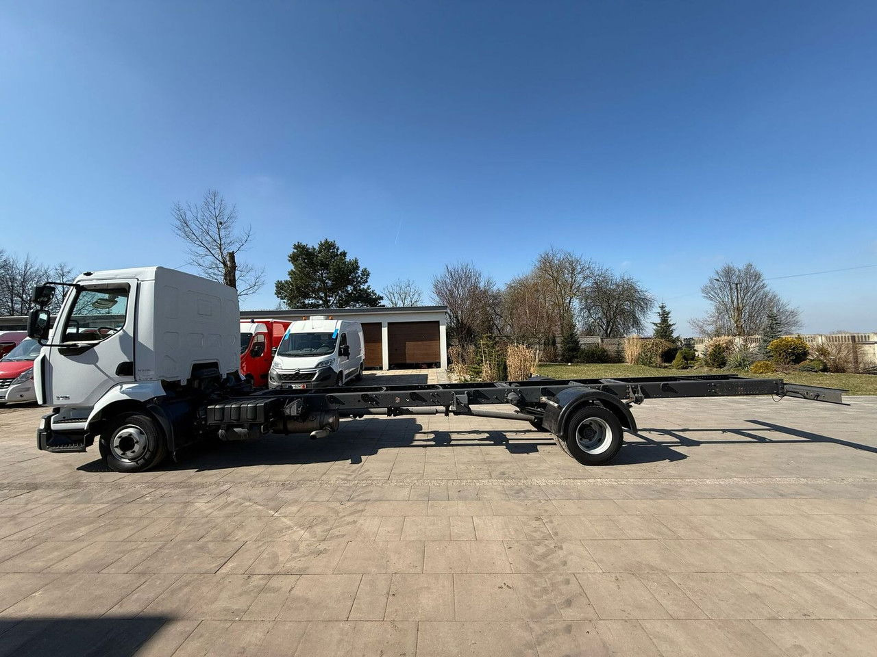 Renault Midlum 220 - الشاسيه شاحنة: صور 5 Renault Midlum 220 - الشاسيه شاحنة: صور 5