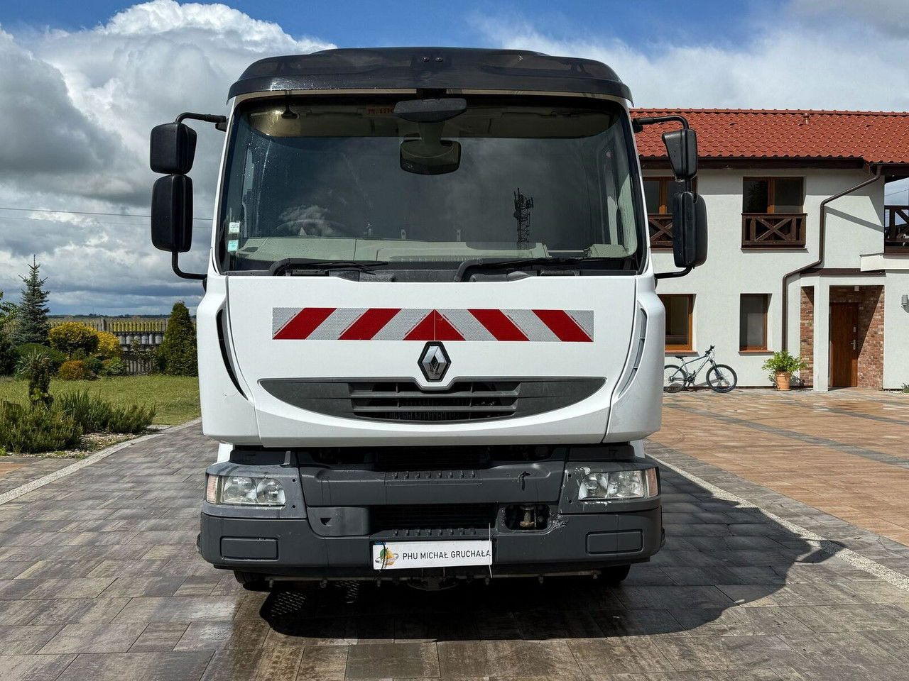Renault Midlum 270 DXi - سياره كنس شوارع: صور 2 Renault Midlum 270 DXi - سياره كنس شوارع: صور 2