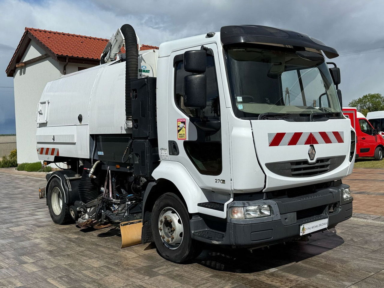 Renault Midlum 270 DXi - سياره كنس شوارع: صور 1 Renault Midlum 270 DXi - سياره كنس شوارع: صور 1