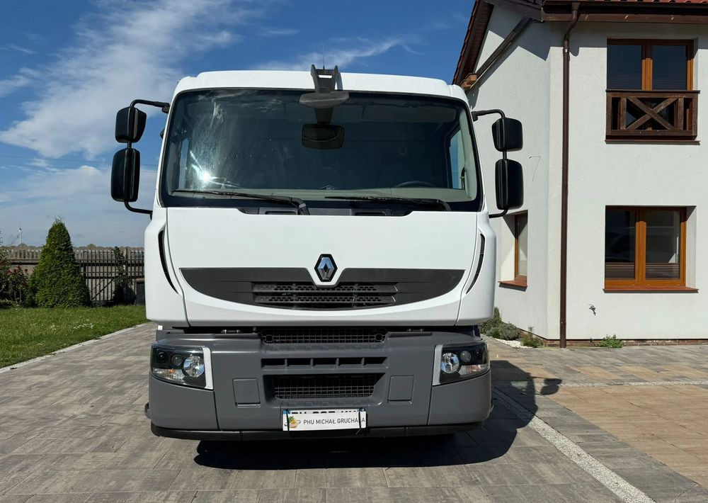 Renault Premium 280 DXI - شاحنة صهريج: صور 2 Renault Premium 280 DXI - شاحنة صهريج: صور 2