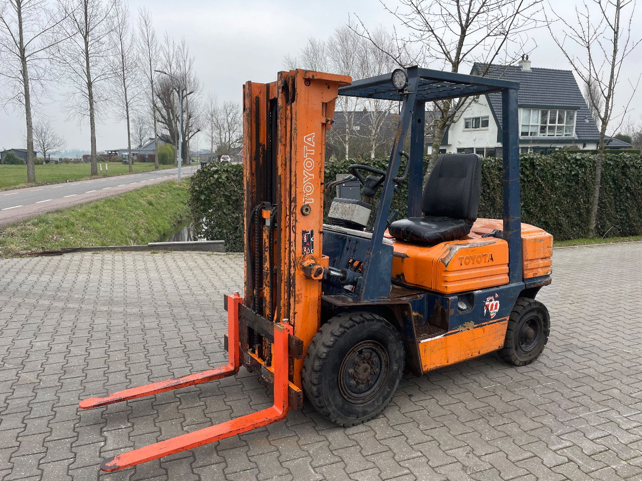 Toyota 2.5ton diesel triplo heftruck forklift - رافعة شوكية: صور 1 Toyota 2.5ton diesel triplo heftruck forklift - رافعة شوكية: صور 1