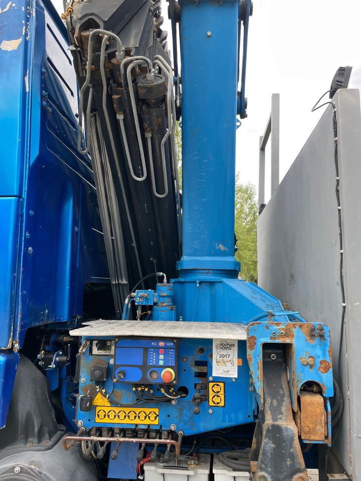 شاحنة كرين Volvo FH 16 FH16 420 with HMF 2820 crane with jib and front stamps Very Good Condition: صور 15