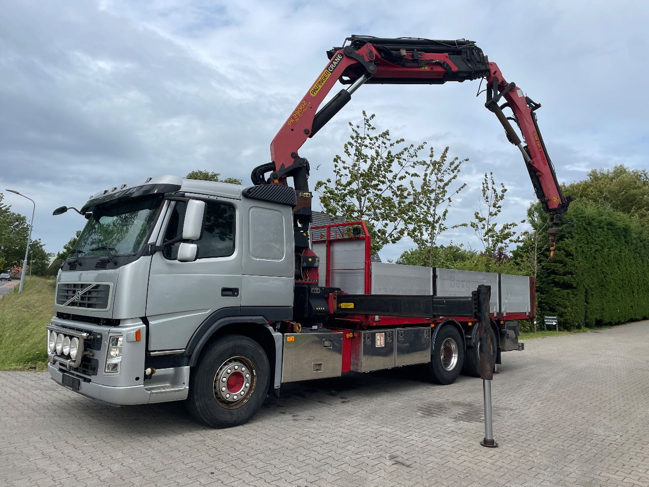 Volvo FM 440 with Palfinger PK29002 with jib flyjib - شاحنة كرين: صور 1 Volvo FM 440 with Palfinger PK29002 with jib flyjib - شاحنة كرين: صور 1