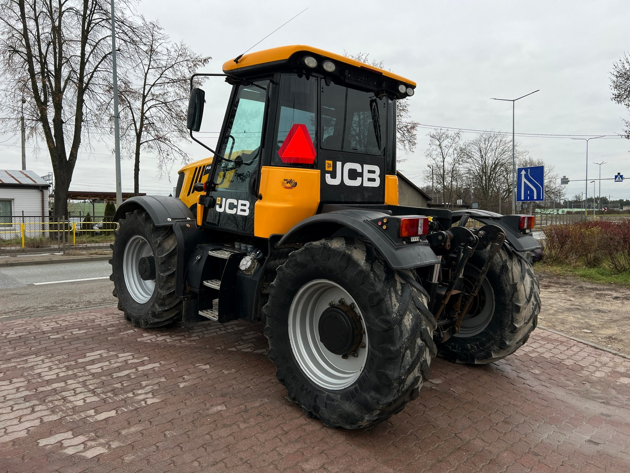 JCB Fastrac 3200 - جرار: صور 3 JCB Fastrac 3200 - جرار: صور 3
