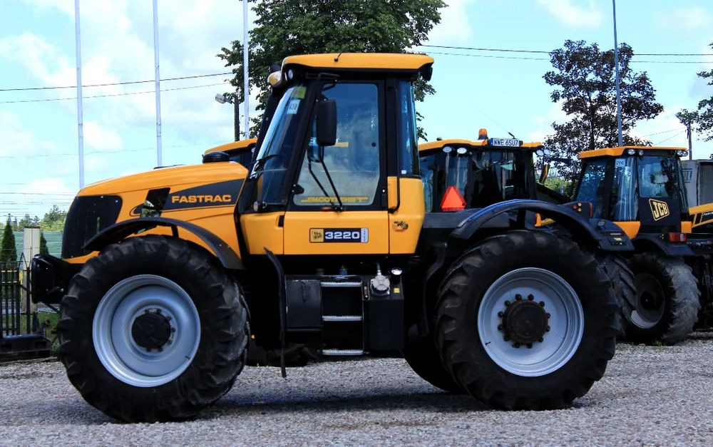 JCB Fastrac 3220 - جرار: صور 5 JCB Fastrac 3220 - جرار: صور 5