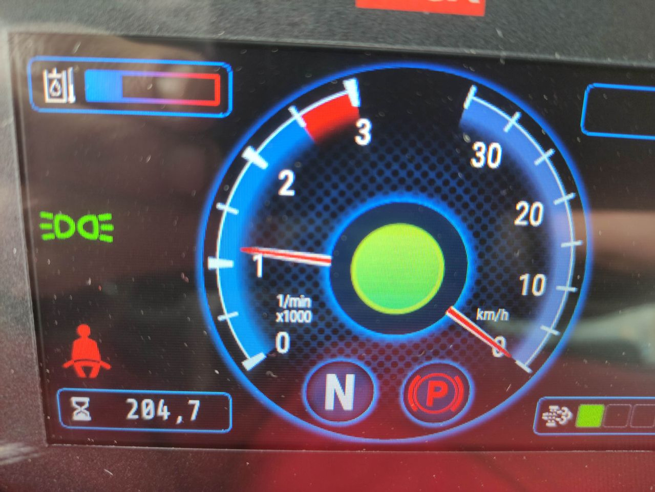 تأجير Ausa C 351 H X4 Ausa C 351 H X4: صور 9 تأجير Ausa C 351 H X4 Ausa C 351 H X4: صور 9