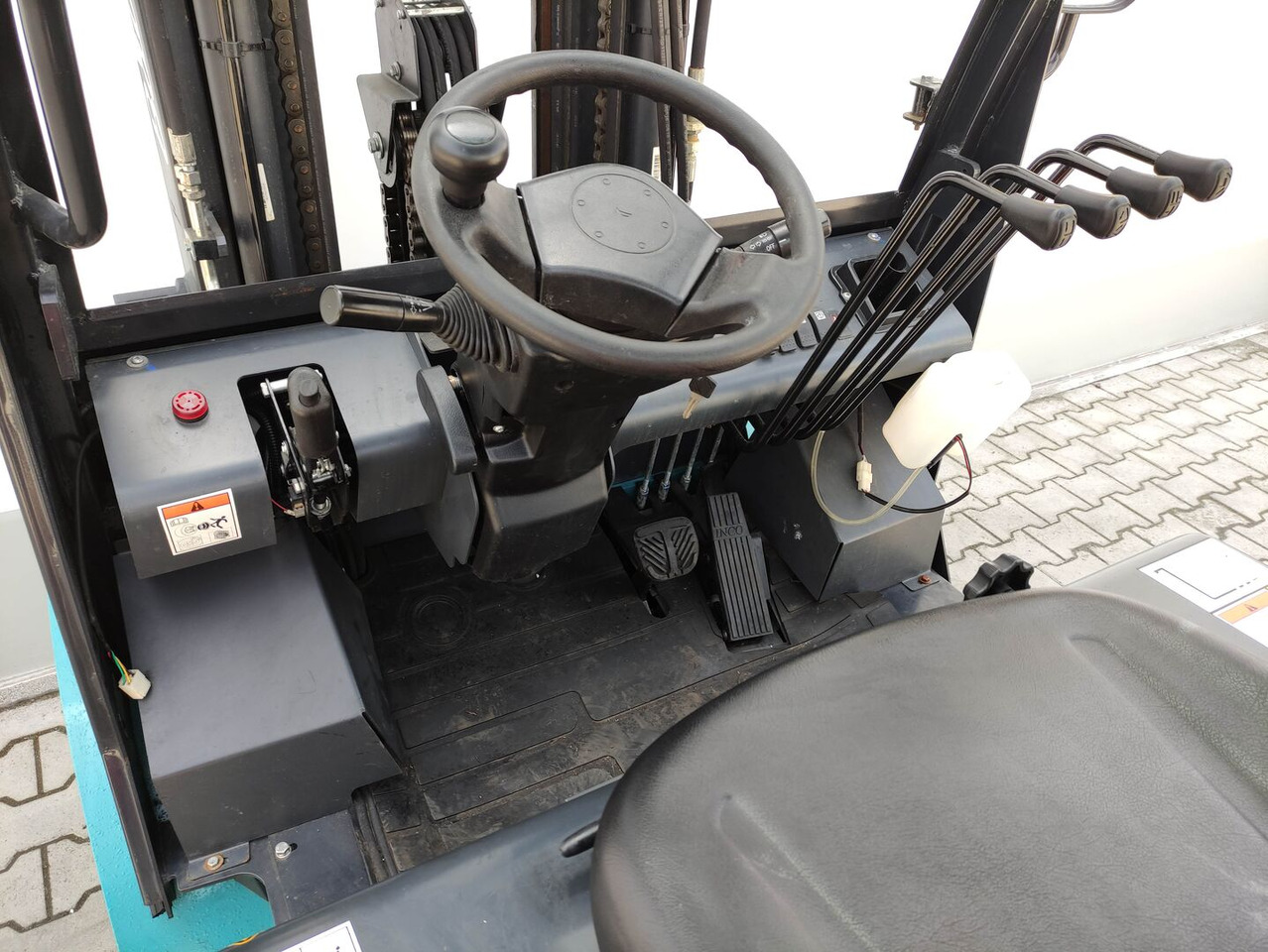 Baoli KBE35 - رافعة شوكية كهربائية: صور 5 Baoli KBE35 - رافعة شوكية كهربائية: صور 5