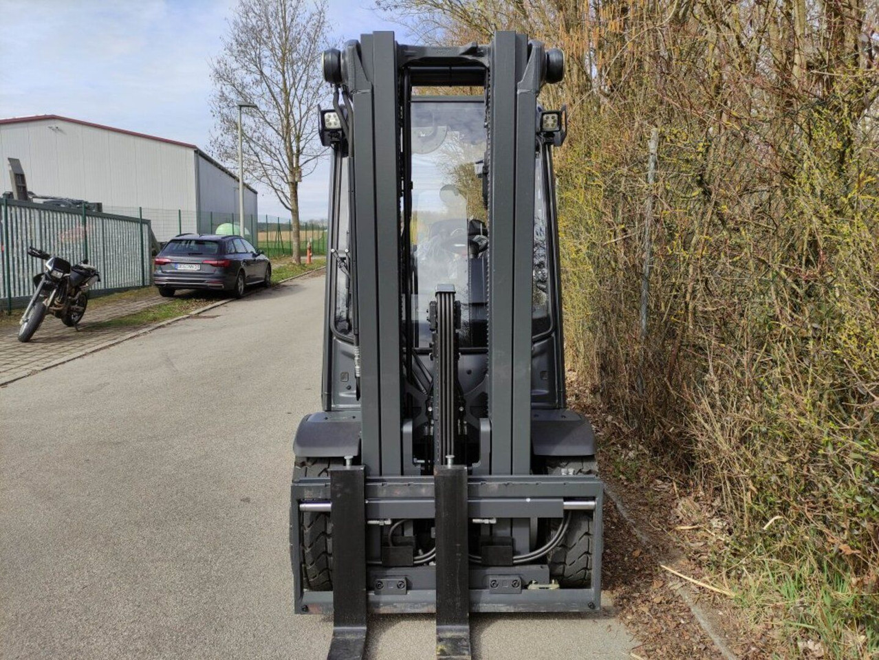 Linde H30D-01-1202 - رافعة شوكية ديزل: صور 4 Linde H30D-01-1202 - رافعة شوكية ديزل: صور 4