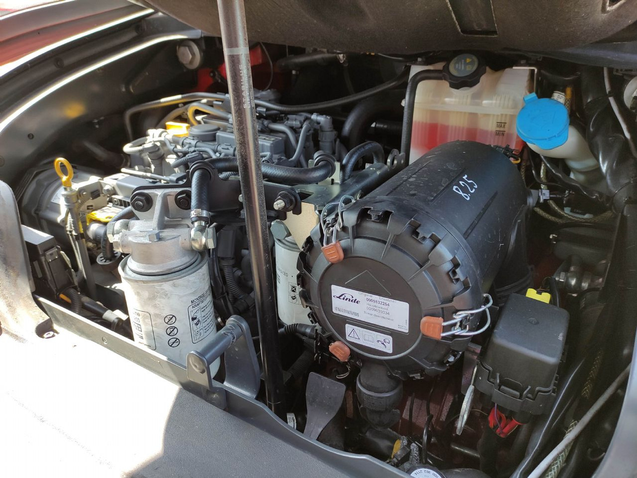 رافعة شوكية ديزل Linde H35D-01-1202: صور 8 رافعة شوكية ديزل Linde H35D-01-1202: صور 8