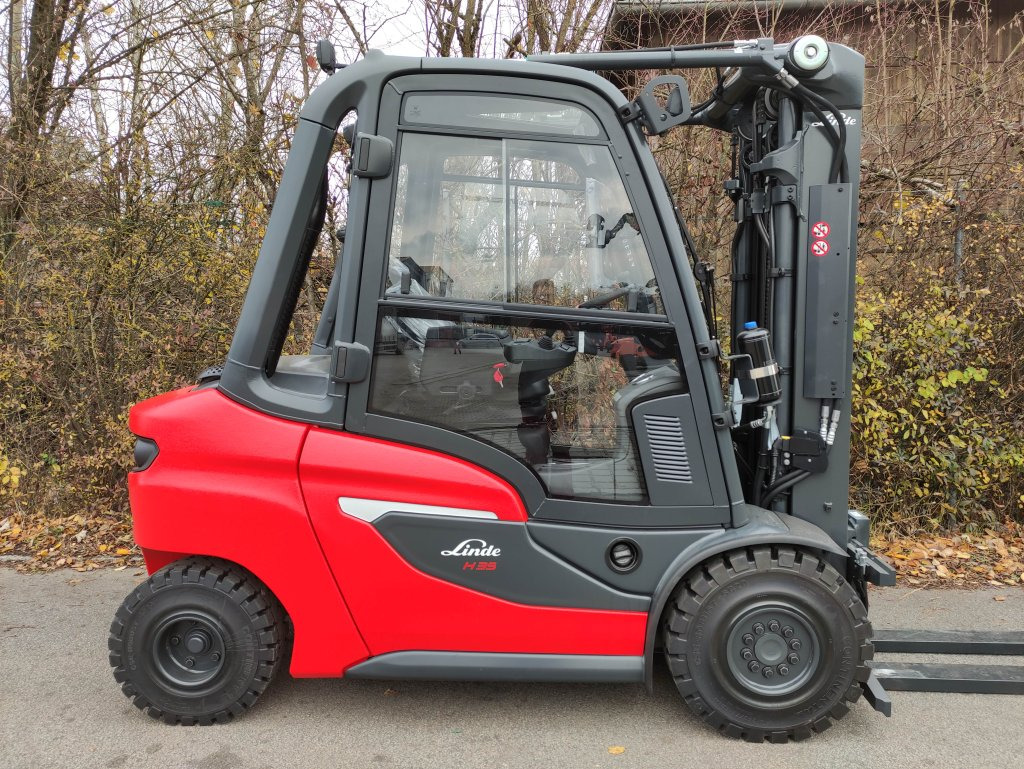 Linde H35D-01-120 - رافعة شوكية ديزل: صور 2 Linde H35D-01-120 - رافعة شوكية ديزل: صور 2