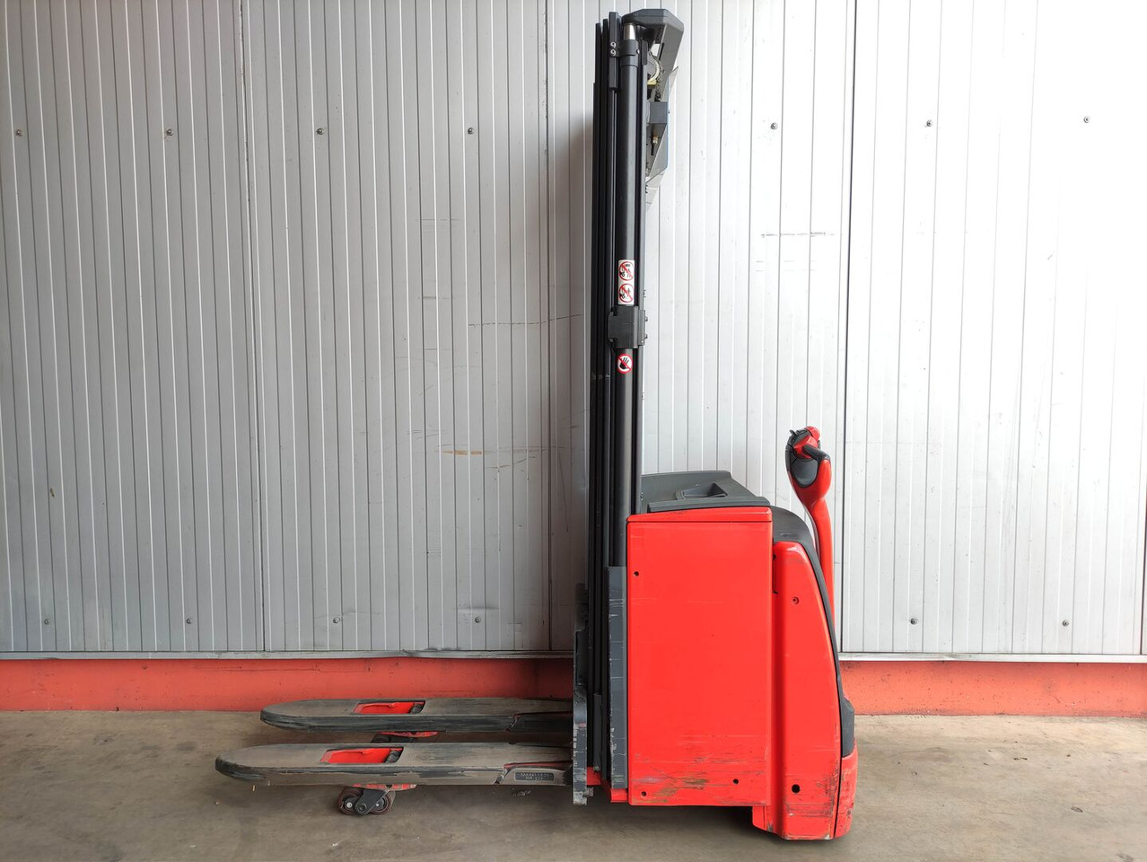 Linde L16i-1173 - معدات تكديس: صور 1 Linde L16i-1173 - معدات تكديس: صور 1