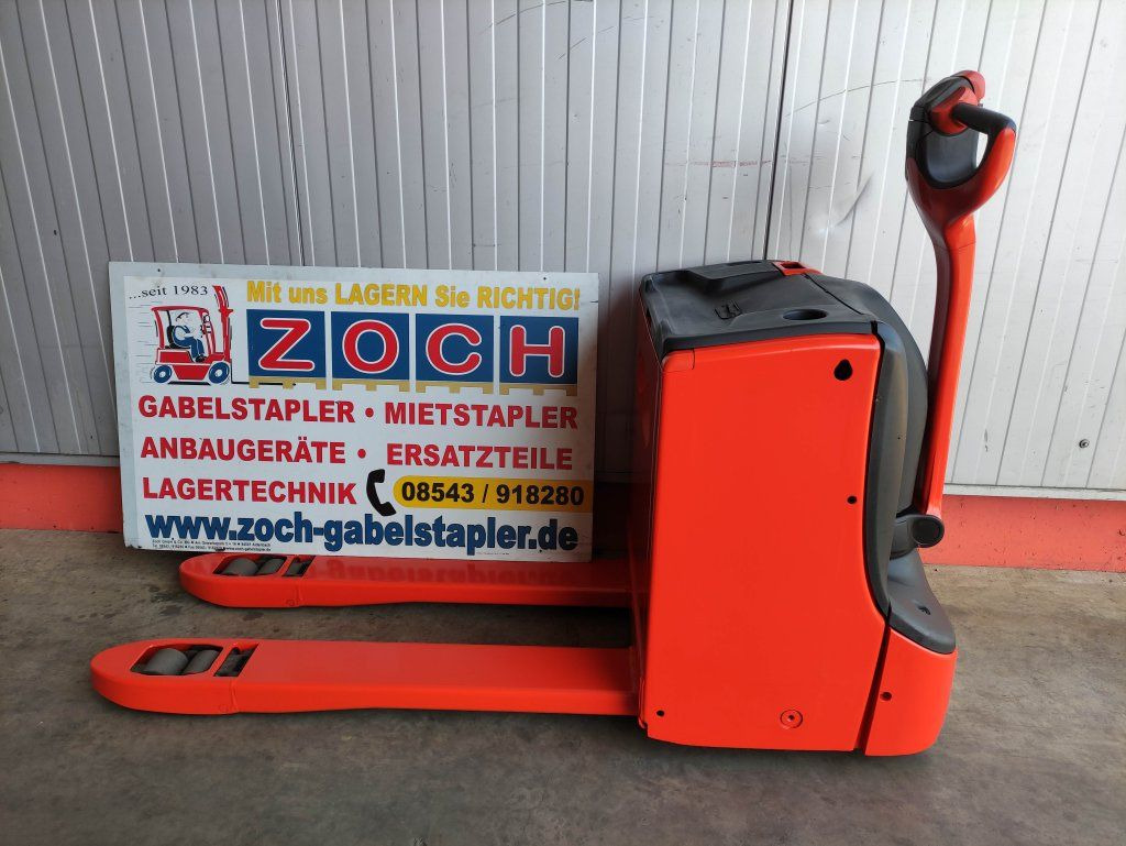 Linde T20 - معدات الرفع منخفض المستوى: صور 1 Linde T20 - معدات الرفع منخفض المستوى: صور 1