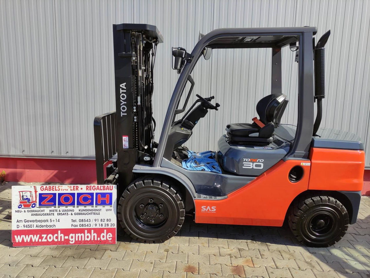 Toyota 52-8FDF30 - رافعة شوكية ديزل: صور 1 Toyota 52-8FDF30 - رافعة شوكية ديزل: صور 1