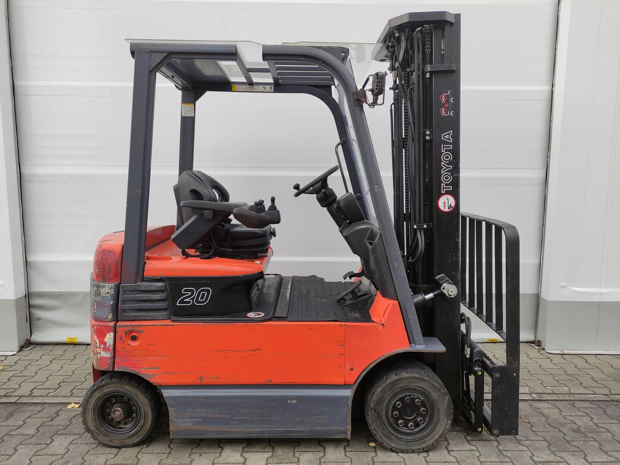 Toyota 7FBMF20 - رافعة شوكية كهربائية: صور 2 Toyota 7FBMF20 - رافعة شوكية كهربائية: صور 2