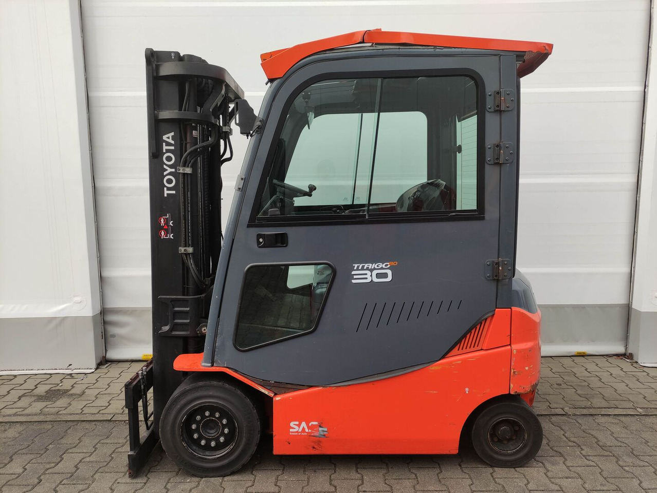 Toyota 8FBMKT30 - رافعة شوكية كهربائية: صور 1 Toyota 8FBMKT30 - رافعة شوكية كهربائية: صور 1