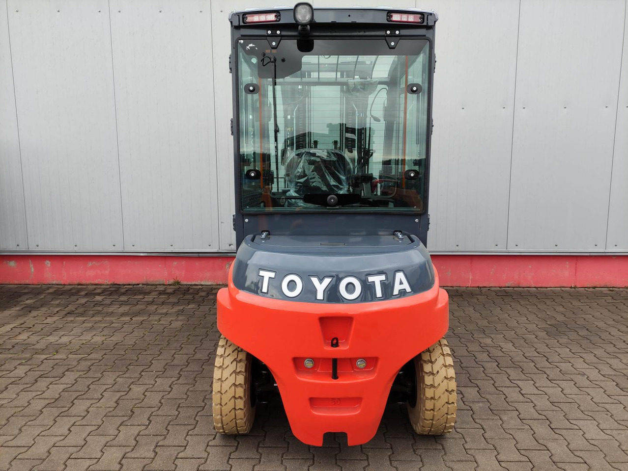 Toyota 8FBMT50 (NEU) - رافعة شوكية كهربائية: صور 3 Toyota 8FBMT50 (NEU) - رافعة شوكية كهربائية: صور 3