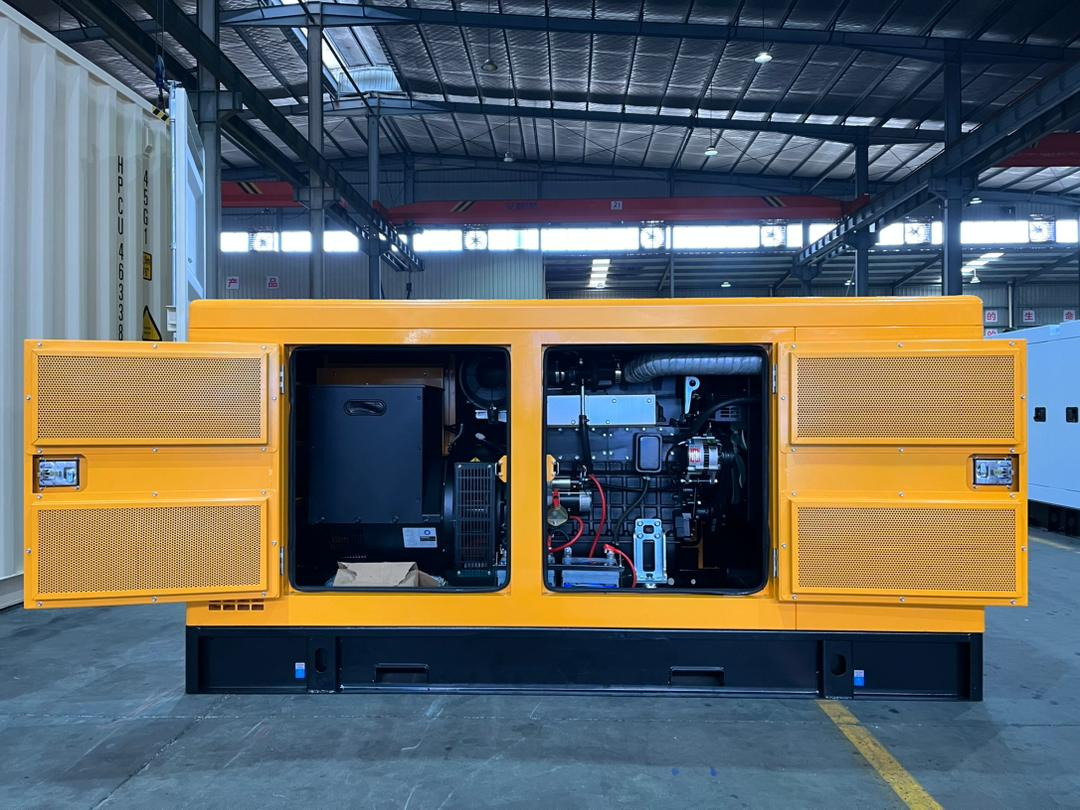 HELVETICA POWER HP030S1A 38KVA / 30KW Diesel Stromgenerator SuperSilent - مجموعة المولدات: صور 3 HELVETICA POWER HP030S1A 38KVA / 30KW Diesel Stromgenerator SuperSilent - مجموعة المولدات: صور 3