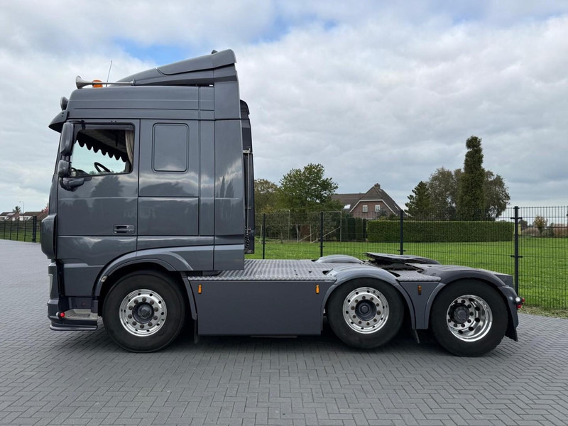 DAF XF 510 FTG HANDGESCHAKELD, COMPLEET, KIEPCHASSIS, 30FT CONTAINER. - شاحنة جرار: صور 3 DAF XF 510 FTG HANDGESCHAKELD, COMPLEET, KIEPCHASSIS, 30FT CONTAINER. - شاحنة جرار: صور 3