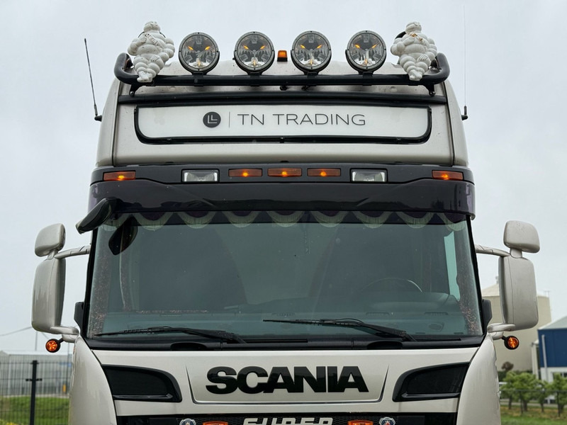 Scania R 580 SHOWTRUCK, VOLLUCHT, VOL SPOILER, RETARDER, SCHUIFSCHOTEL. - شاحنة جرار: صور 4 Scania R 580 SHOWTRUCK, VOLLUCHT, VOL SPOILER, RETARDER, SCHUIFSCHOTEL. - شاحنة جرار: صور 4