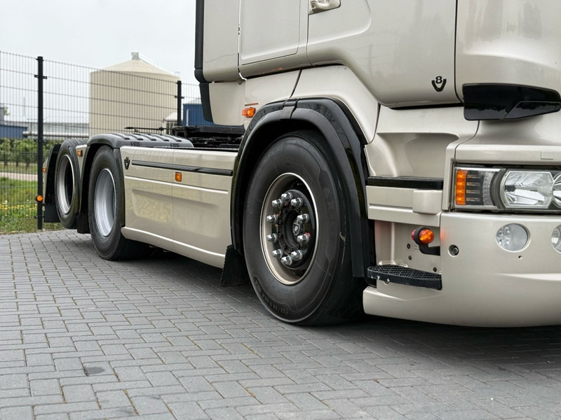 Scania R 580 SHOWTRUCK, VOLLUCHT, VOL SPOILER, RETARDER, SCHUIFSCHOTEL. - شاحنة جرار: صور 3 Scania R 580 SHOWTRUCK, VOLLUCHT, VOL SPOILER, RETARDER, SCHUIFSCHOTEL. - شاحنة جرار: صور 3