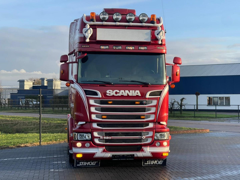 Scania R520 6X2/4, VOLLUCHT, SHOWTRUCK, LEER, RETARDER. - شاحنة جرار: صور 2 Scania R520 6X2/4, VOLLUCHT, SHOWTRUCK, LEER, RETARDER. - شاحنة جرار: صور 2