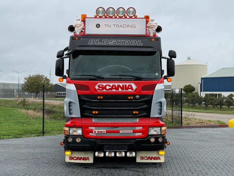 Scania R560 V8 SHOW, TOP, LEREN STOELEN, RETARDER, HANDGESCHAKELD. - شاحنة جرار: صور 2 Scania R560 V8 SHOW, TOP, LEREN STOELEN, RETARDER, HANDGESCHAKELD. - شاحنة جرار: صور 2