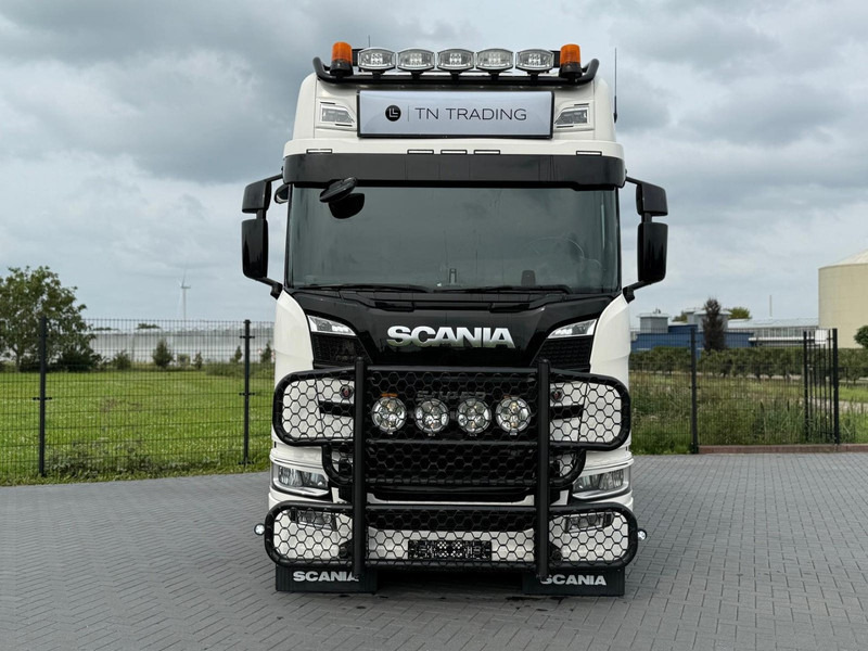 Scania R580 V8 NGS SHOWTRUCK, VOLLUCHT, PTO/HYDRAULIEK, RETARDER, PARK COOL. - شاحنة جرار: صور 3 Scania R580 V8 NGS SHOWTRUCK, VOLLUCHT, PTO/HYDRAULIEK, RETARDER, PARK COOL. - شاحنة جرار: صور 3