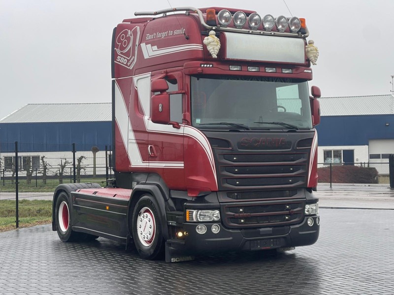 Scania R580 V8 SILVER GRIFFIN 66/100, LIMITED EDITION, FULL AIR, RETARDER. - شاحنة جرار: صور 1 Scania R580 V8 SILVER GRIFFIN 66/100, LIMITED EDITION, FULL AIR, RETARDER. - شاحنة جرار: صور 1