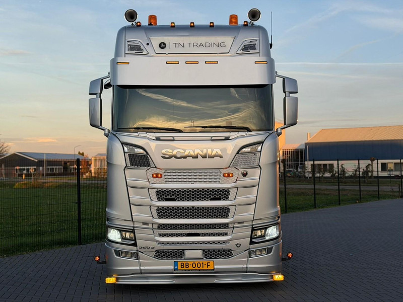 Scania S520 6X2/4, VOLLUCHT, LEER, RETARDER, PARK COOL, EURO 6D. - شاحنة جرار: صور 2 Scania S520 6X2/4, VOLLUCHT, LEER, RETARDER, PARK COOL, EURO 6D. - شاحنة جرار: صور 2